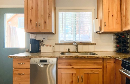 Kings Beach House | 1BD/1BA home 5 min walk to beach, bars and food.