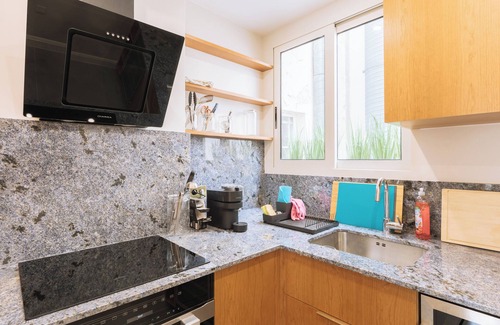 Quartier de la Place-Vendome Apartment | 1BD Apart w/Balcony in Concorde