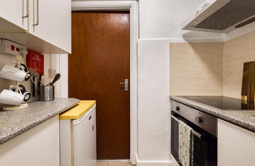 Grove Green Apartment | 1BD Apartment near Olympic Park, East London