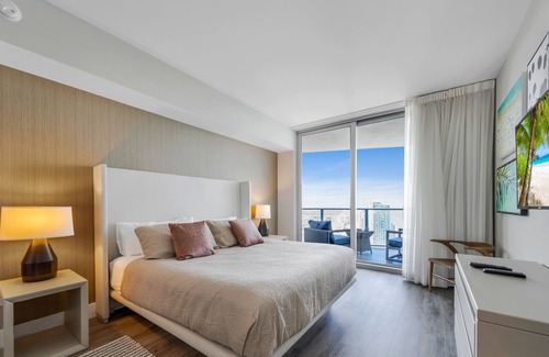 Hollywood South Central Beach Cabin | 1BDR amazing view 37th floor HYDE Hollywood Beach