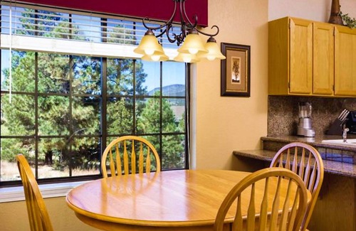 Flagstaff Resort | 1Bed/1Bath - Gorgeous Flagstaff with Pools, Golf, and More!
