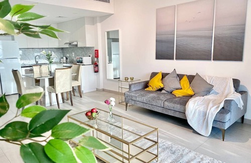 Umm Suqeim 3 Apartment | 1Bedroom - Burj AlArab View from your Balcony MJL