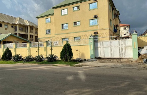Utako Apartment | 1BEDROOM FLAT at UTAKO ABUJA. 24hrs LIGHT, WIFI & KITCHEN