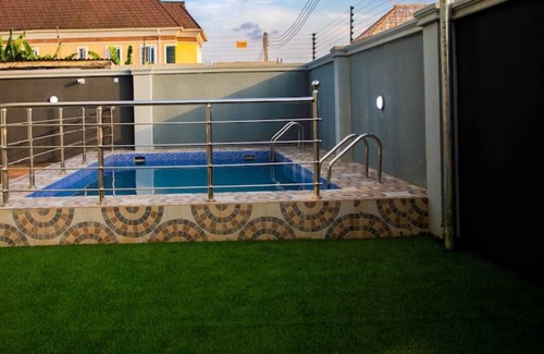 Alimosho Apartment | 1bedroom with POOL, GYM, Wi-Fi, 24hrs power