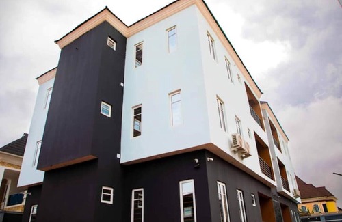 Alimosho Apartment | 1bedroom with POOL, GYM, Wi-Fi, 24hrs power