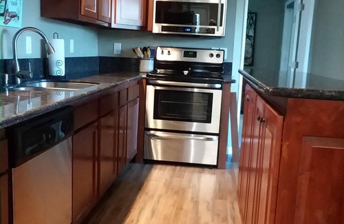Cottage Line House | 1BR 1.5BA Sandswept Carriage House - Beach! WiFi! W/D! Spacious!