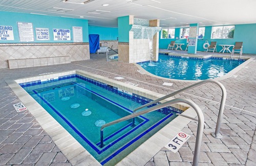 Myrtle Beach Condo | 1BR/1BA Oceanfront condo w/Kitchen & Balcony in Center of MB, #154