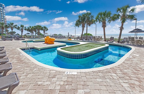 Myrtle Beach Condo | 1BR/1BA Oceanfront condo w/Kitchen & Balcony in Center of MB, #1355