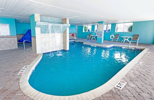 Myrtle Beach Condo | 1BR/1BA Oceanfront condo w/Kitchen & Balcony in Center of MB, #1355