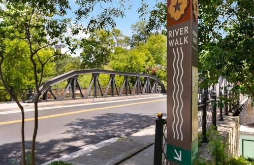 Tobin Hill House | 1BR/1BA Walk Downtown Riverwalk, Golf, Zoo & Pearl