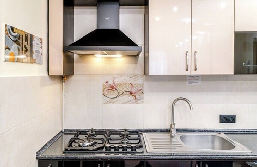 Kentron Apartment | 1BR Apt/Near Opera/Self-enter