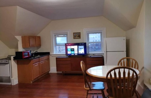 Worcester House | 1BR Apt , walk to WPI, Palladium, free parking