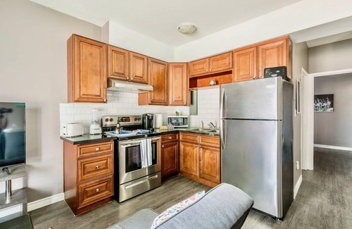 Rosedale Apartment | 1BR Apt with King Bed & Netflix - PRIME Location!