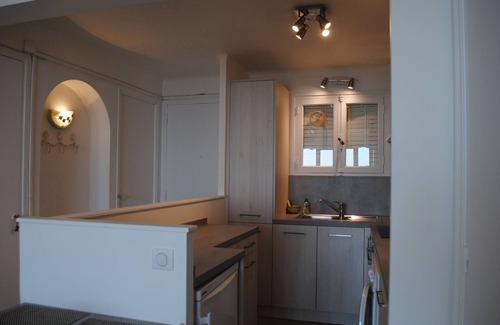 Le Suquet Apartment | 1BR Cannes Sea view-Terrace-Wi/Fi-Air Conditioning
