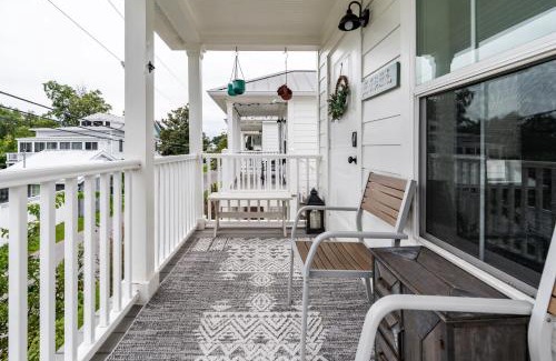 Pass Christian House | 1BR Condo Walk to Beach - Marina Views