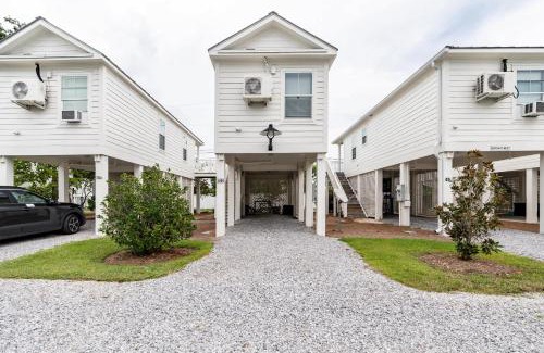Pass Christian House | 1BR Condo Walk to Beach - Marina Views