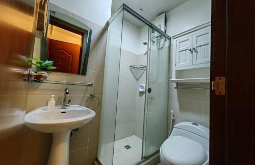 Pembo Apartment | 1BR Condotel Ridgewood Towers Taguig City #RW08