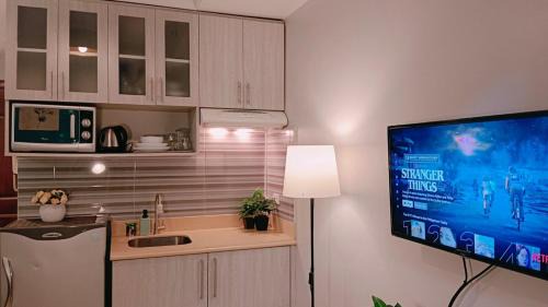 Pembo Apartment | 1BR Condotel Ridgewood Towers Near Airport #RW01-1