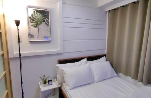 Pembo Apartment | 1BR Condotel Ridgewood Towers Near Airport #RW05-1