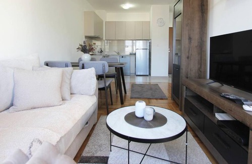 Golubovina Apartment | 1BR elegance apartment in Masline