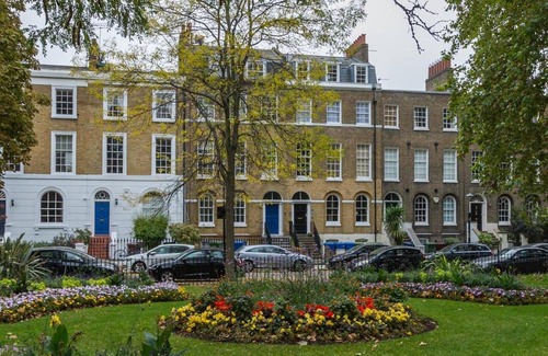 Faraday Apartment | 1BR Georgian Flat On A Peaceful Square, In Camberwell