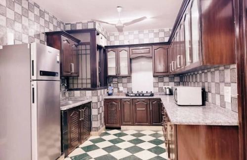 New Delhi Apartment | 1BR-GK 2 near Market-HostMyStay