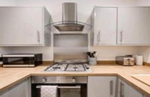 Folkestone Apartment | 1BR Harbor Apartment , Family-Friendly , Sleeps 4