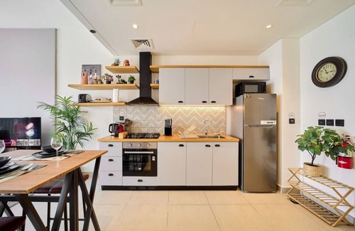 Dubai Apartment | 1BR in Collective | Pool, Gym & Co-Working Space
