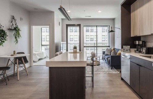 Market East District Apartment | 1BR LUX DT Oasis - Free Parking/Gym/Rooftop Pool