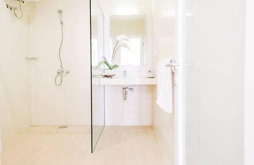 Imam Bonjol Apartment | 1BR Luxury Suite in the heart of Bali J