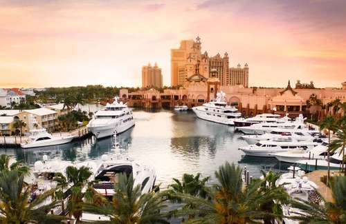 Paradise Island Apartment | 1BR Oceanfront Topaz Suite – The Reef Atlantis, Full Kitchen & Balcony Sleeps 5
