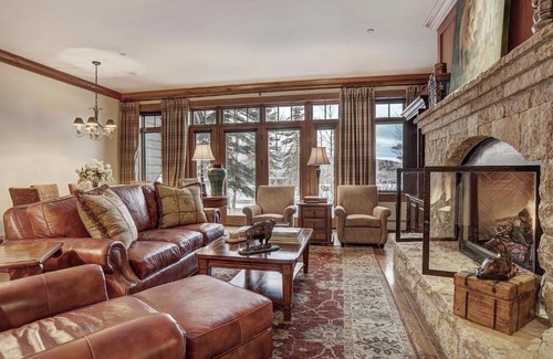 Avon Apartment | 1Br Ski In Ski Out Location At The Top Of Bachelor Gulch! Condo