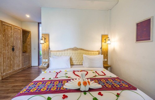 Kutuh Kaja Villa | 1BR Studio Room w/ Jungle View in Ubud Center (3)