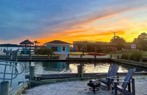 Chincoteague Cottage | 1BR Waterfront cottage with a view of the wild Chincoteague ponies!