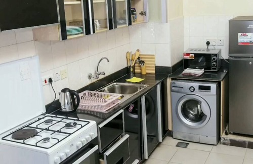 Nairobi Apartment | 1BR with easy access to all city hotspots for Leisure or Business near to shops