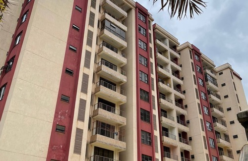 Nairobi Apartment | 1BR with easy access to all city hotspots for Leisure or Business near to shops