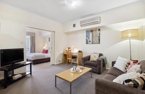 Northbridge Apartment | 1BRD 1BTH 1PRK - Northbridge Apartment