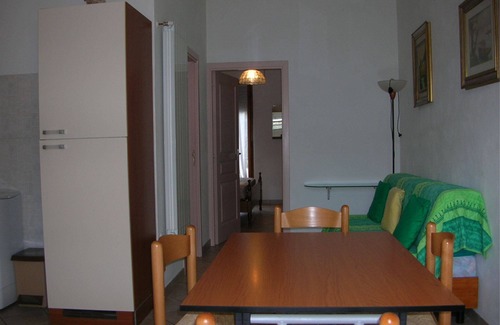 Ronchi Apartment | 1° floor holiday apartment sleeps 2/3 at 100m from the beach.Free Wifi, dogs allowed.