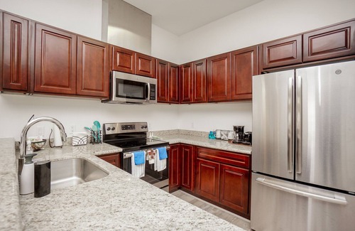 Katy House | 1H |Modern Urban Living in Suburban setting