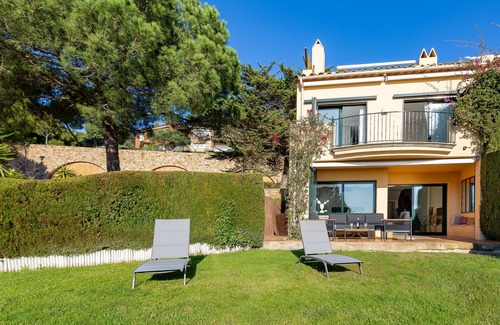 Llafranc Villa | 1SB 01 - Beautiful house with private garden and community pool near the beach of Llafranc