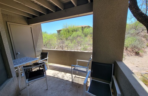 Tucson Condo | 1st flooor in the Heart of Ventana Canyon-Hike-Bike-Golf and Enjoy the Desert