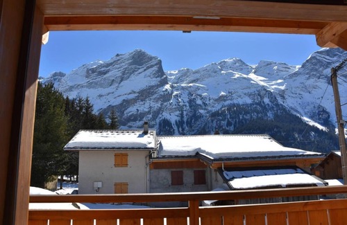 Pralognan-la-Vanoise Apartment | 1st floor, balcony, parking, tv, 32m², Pralognan-la-Vanoise