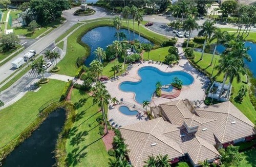 Cypress Lake Apartment | 1st Floor, Pet Friendly Condo in Parker Lakes - Condo Daffodil II - Roelens Vacations
