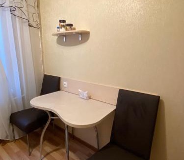 Krivoy Rog Apartment | 2 комнатная квартира, до 6 спальных мест(КБ-75,Ашан, Метро,Эпицентр)