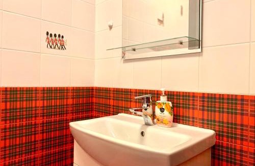 Sukhinovka Apartment | 2-кімн Просторі апартаменти ,світлий, стриманий дизайн