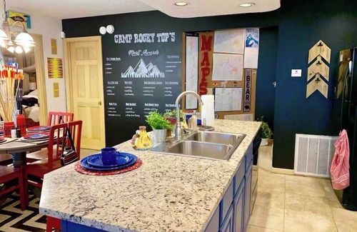 Chalet Village Ski Chalet | 2/2 Borders GSMNP and Steps from Cove Mountain Trail: Private Hot Tub & Game Rm