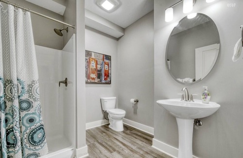 Douglas Condo | 2/2 Condo - Close to downtown Douglas, Saugatuck and Oval Beach
