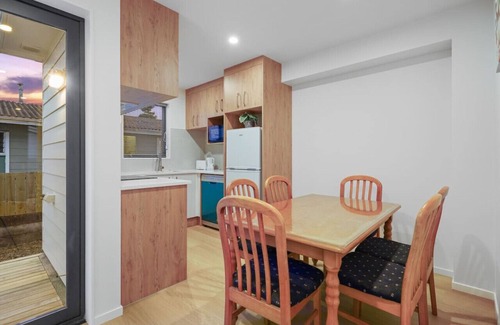 Mangere House | 2/30 Ventura Street, Māngere, Auckland 2022