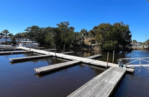 Steinhatchee RV Rental | #2 50 Amp RV spot