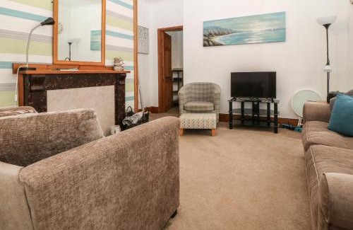 Llanbedrog House | 2 Argoed